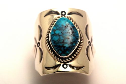 【POWWOWナゲッツ】 ナバホリング ハーマン・スミス作 《ローンマウンテン》 28号