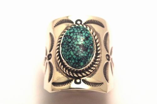 【POWWOWナゲッツ】 ナバホリング ハーマン・スミス作 《キングマンブラックウェブ》 18号