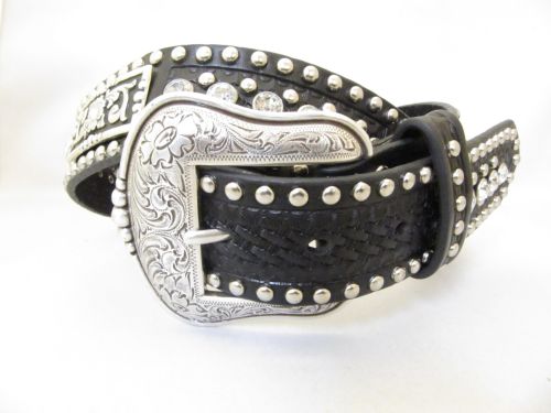 ウエスタンベルト ｎｏｃｏｎａ スクエアコンチョ スワロフスキー ブラック Powwow パウワウ インディアンジュエリー ターコイズアクセサリー ウェスタンのお店