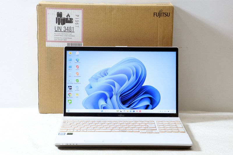 価格.com - 富士通 FMV LIFEBOOK UH90/F3 FMVU90F3B [ピクトブラック