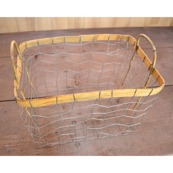 おしゃれなワイヤーバスケット ランドリー S 洗濯かご 洗濯物を収納 ナチュラルなラタン 籐の色がかもし出すカントリーテイスト ハンドメイド アイアン かご 持ち手付 Rat かご バスケット ランドリーバスケット 脱衣かご かごバッグとバスケットの専門店 ラタン