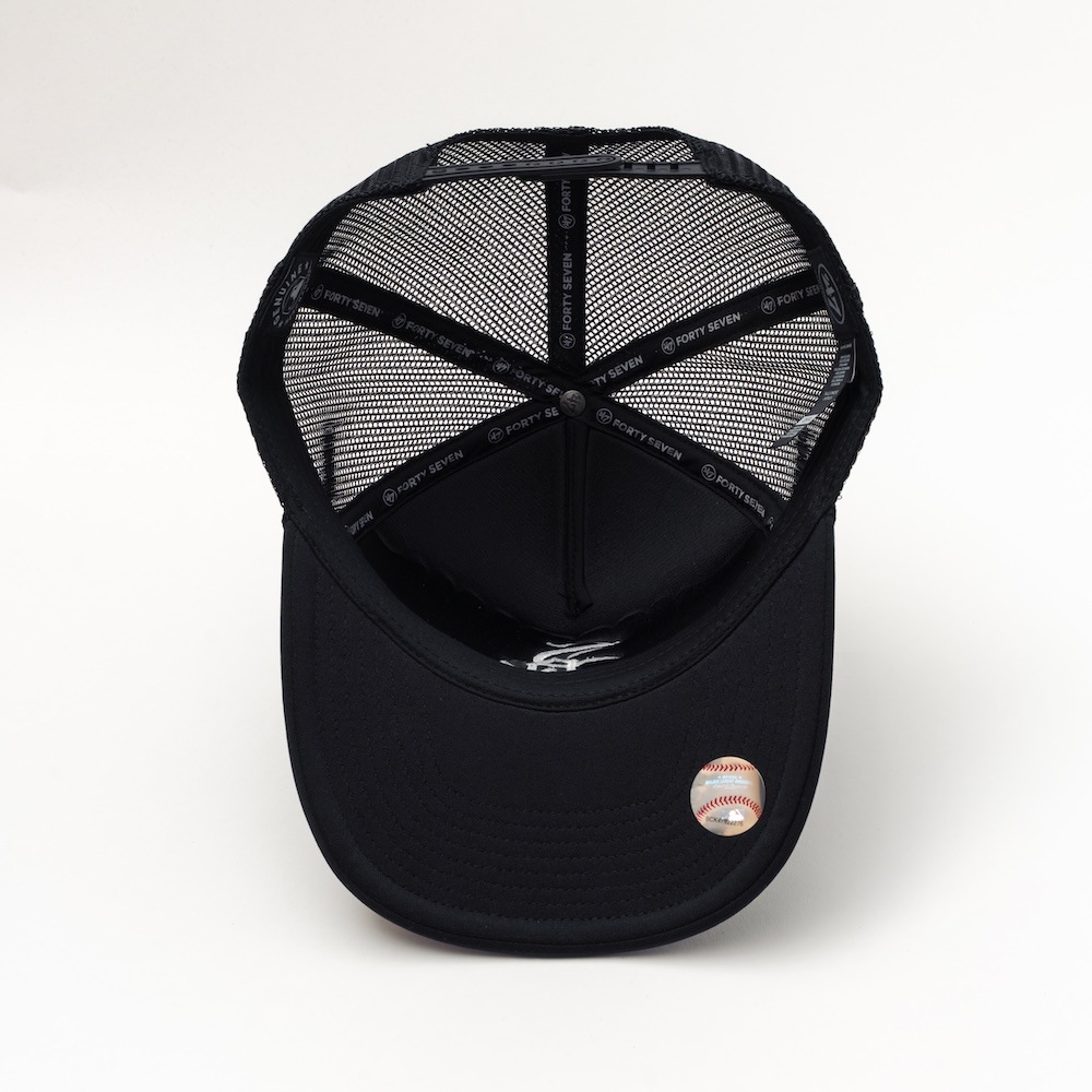 47/フォーティーセブン」WHITE SOX FOAM FRONT MESH '47 TRUCKER FM