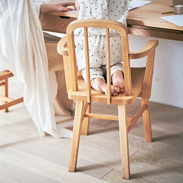 KKEITO ケイト ダイニングアームチェア  ダイニングチェア 肘付き 木製 オーク 無垢材 日本製 おしゃれ オイル仕上げ 椅子 いす イス 長時間 疲れない ナチュラル  
