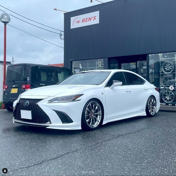 lexus