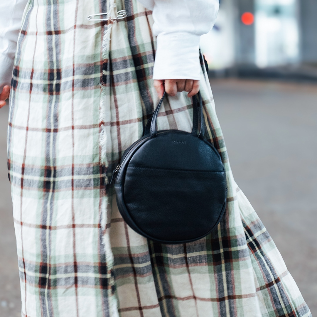 ラフサークル型ミニバッグ