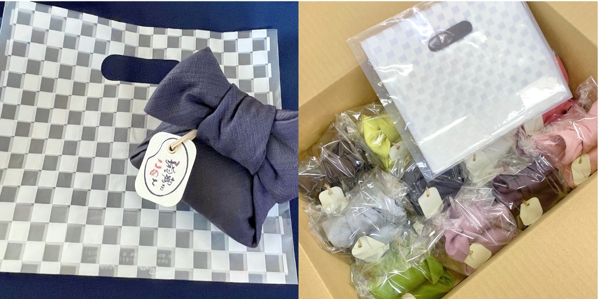 付属の手提げ袋(格子柄・中)