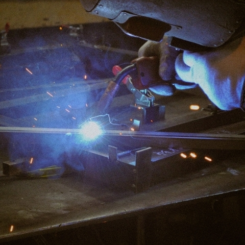 溶接シーン