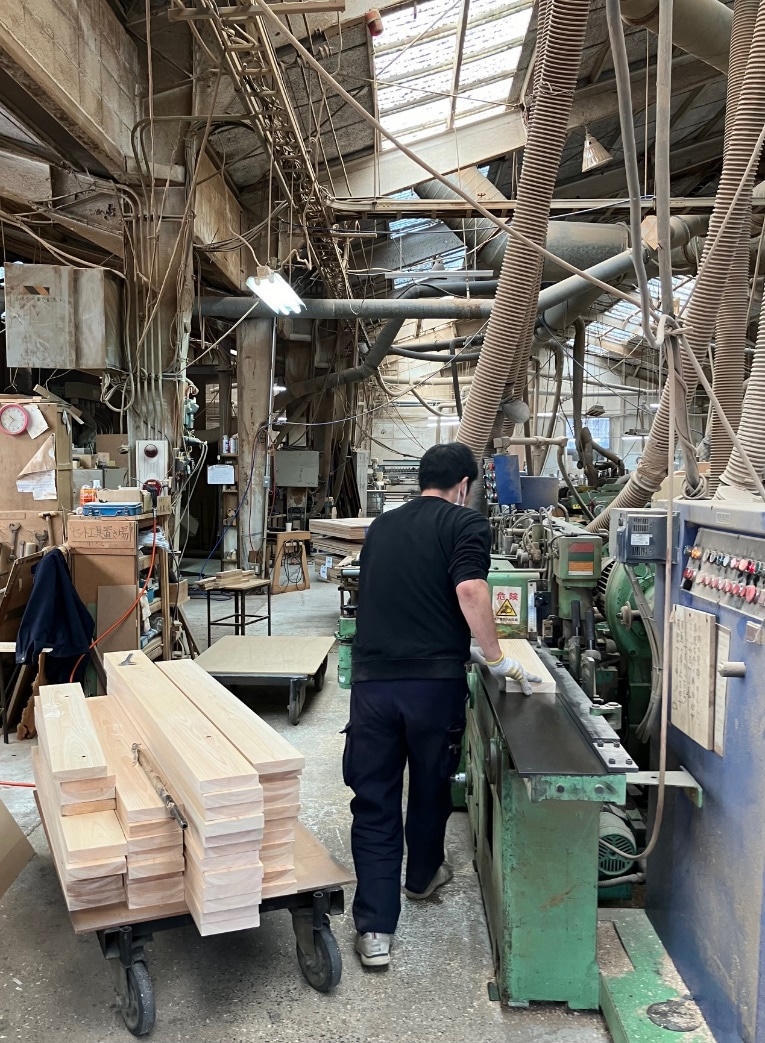 日美工場の製造風景