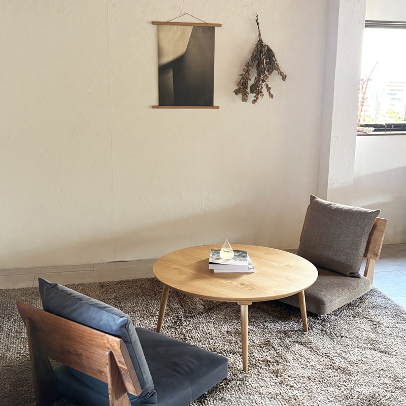 mona|モナコタツテーブル(ロデアフロアソファとコーディネート)