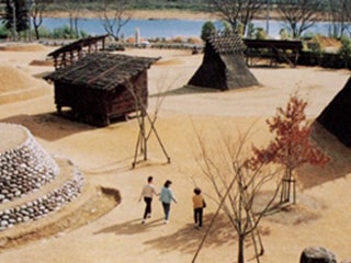塚原遺跡公園展示館