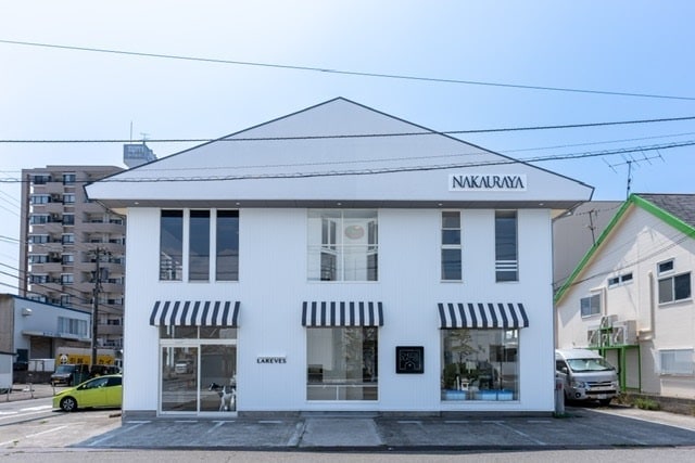 1910年の創業から、柚餅子などの和菓子をはじめ食品の製造販売を行っています。