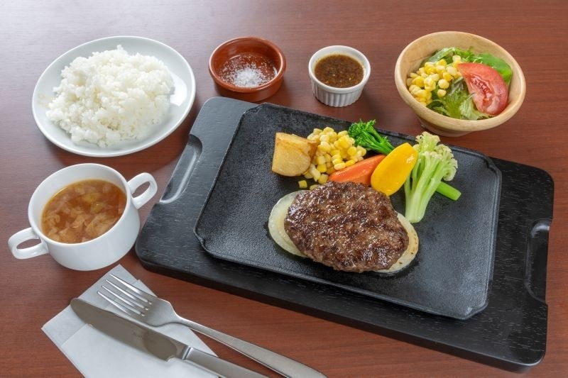 「かすかべ湯元温泉内レストラン」 ステーキハンバーグ極や本店