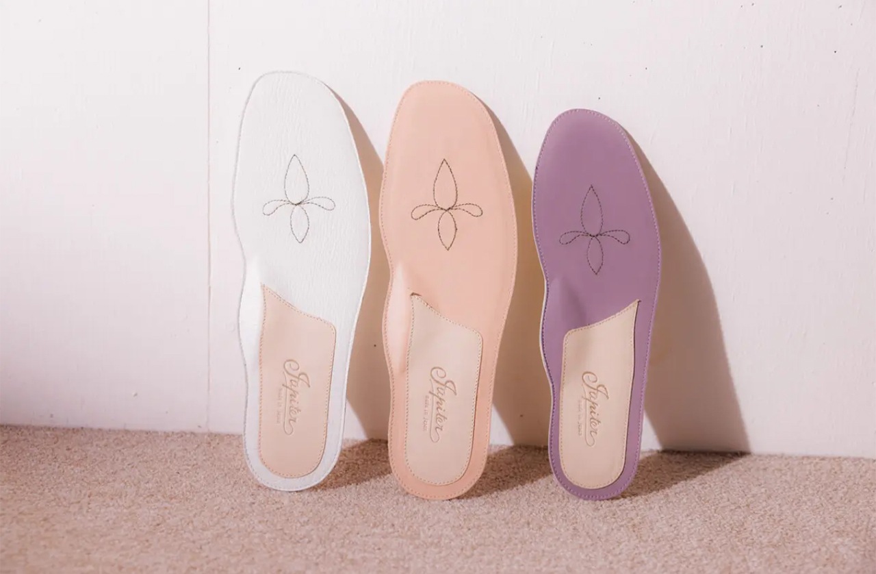 未使用♡ルブタン スパイク インソールパンプス 37.5(約24～ 41700→ バチっとさようなら 皇室御用達スリッパ職人仕立ての除電インソール