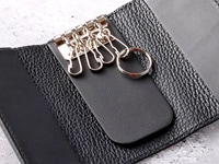 4連キーケース × ボールペンギフトセット