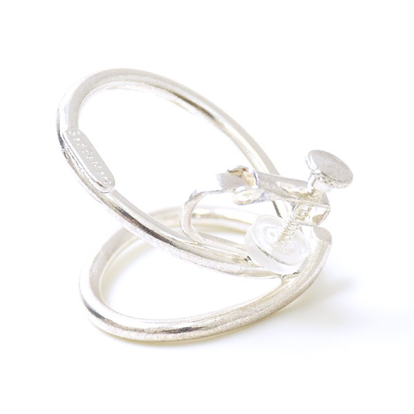 S&A ミルキーアンバー☆デイジーピアス 琥珀 万博ポーランド館 大人気