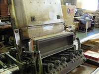 製作年不明の60 年以上使用されている燐寸を充填する機械