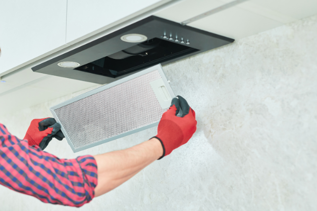 施主のミカタコラム 換気扇の交換は何年ごと？知らないと後悔する買い替えのタイミング