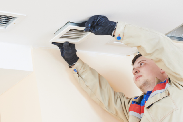 施主のミカタコラム 換気扇の交換は何年ごと？知らないと後悔する買い替えのタイミング