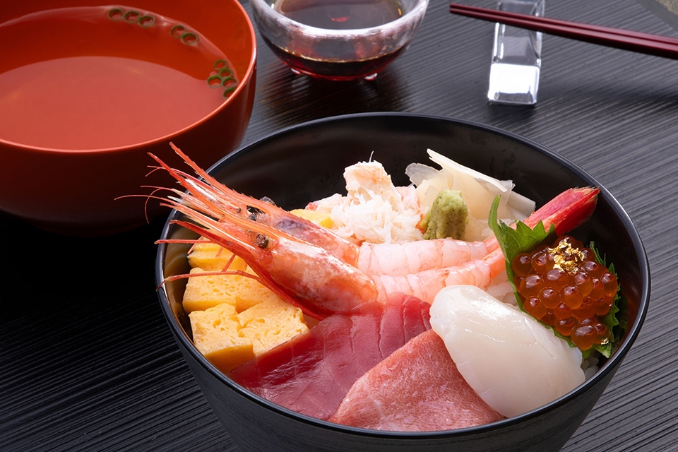 〈心治郎謹製〉甘海老が主役の海鮮丼