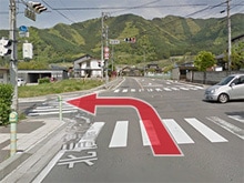 5.「坂田町」交差点を左折し国道406を道なりに進む