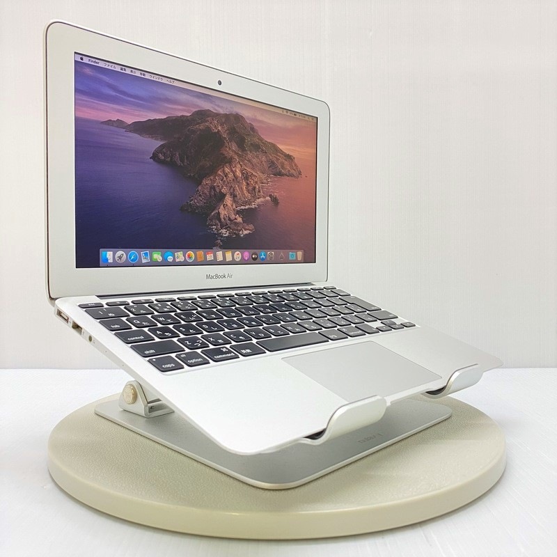 Apple MacBook Air Core i5 ノートパソコン （O50）-