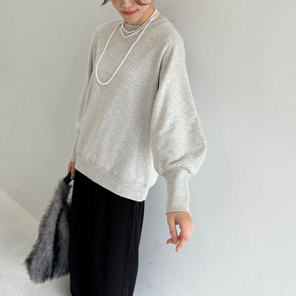 3DラインORB刺繍 レイヤード裏毛トップ 値下げ可 3DラインORB刺繍 レイヤード裏毛トップ 値下げ可