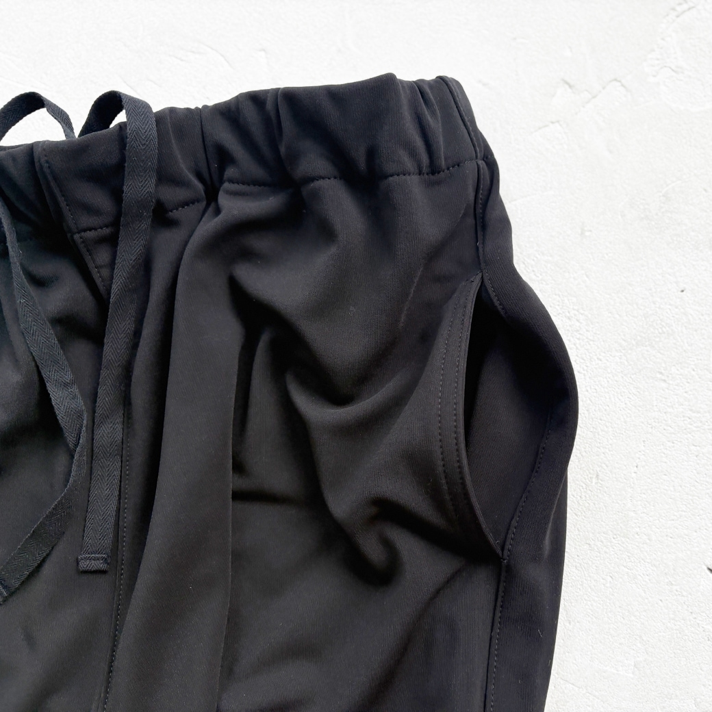 ゼクロポンチワイドパンツ