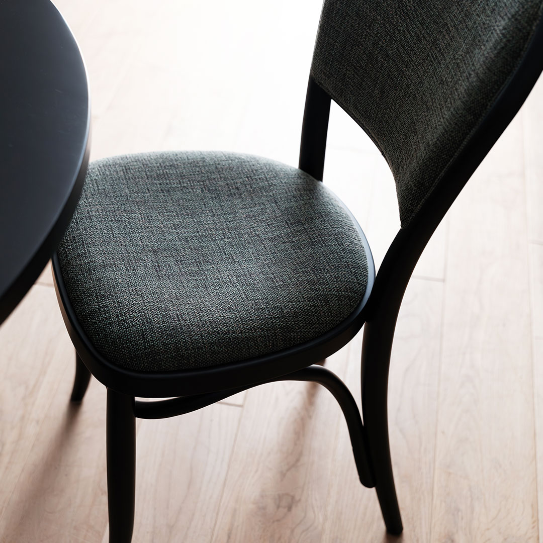 サイドチェア Z ブラック TORCERE