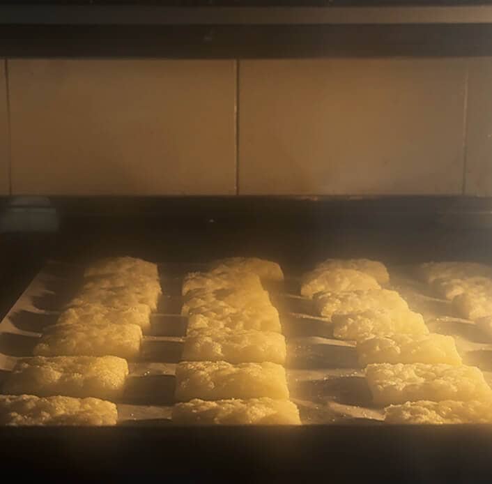 ①オーブンでパイを焼き、粗熱を取ります | Coco≠Coco（ココココ）