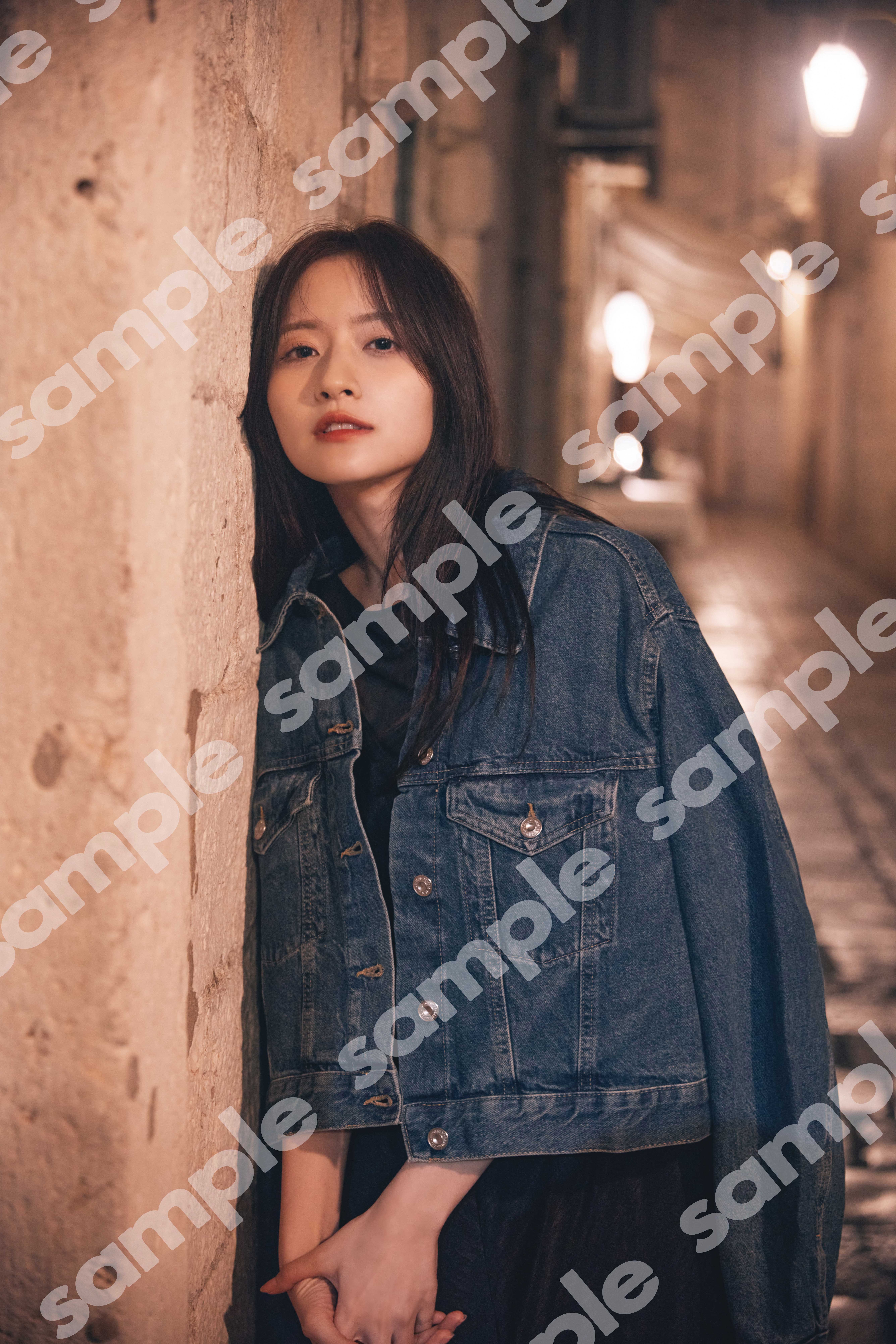 乃木坂46 金川紗耶1st写真集 「好きのグラデーション」 三省堂書店限定