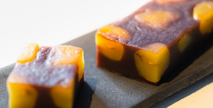 菅屋自慢の栗蒸羊羹