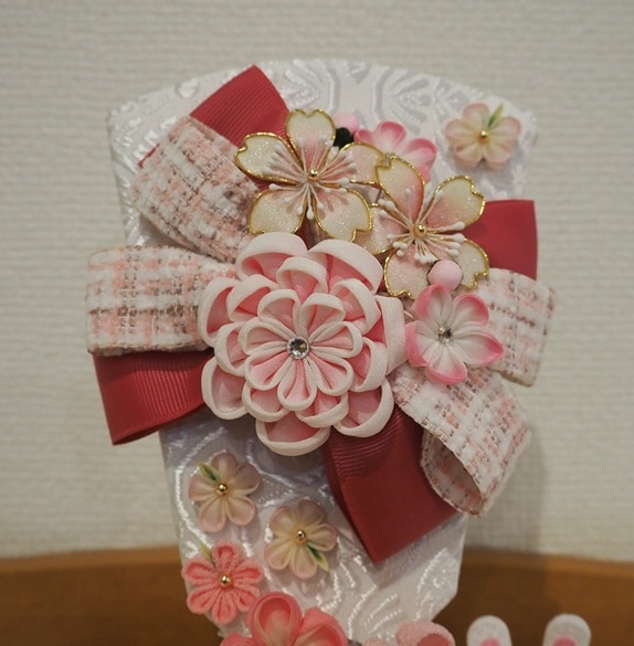 ���ʥ�����