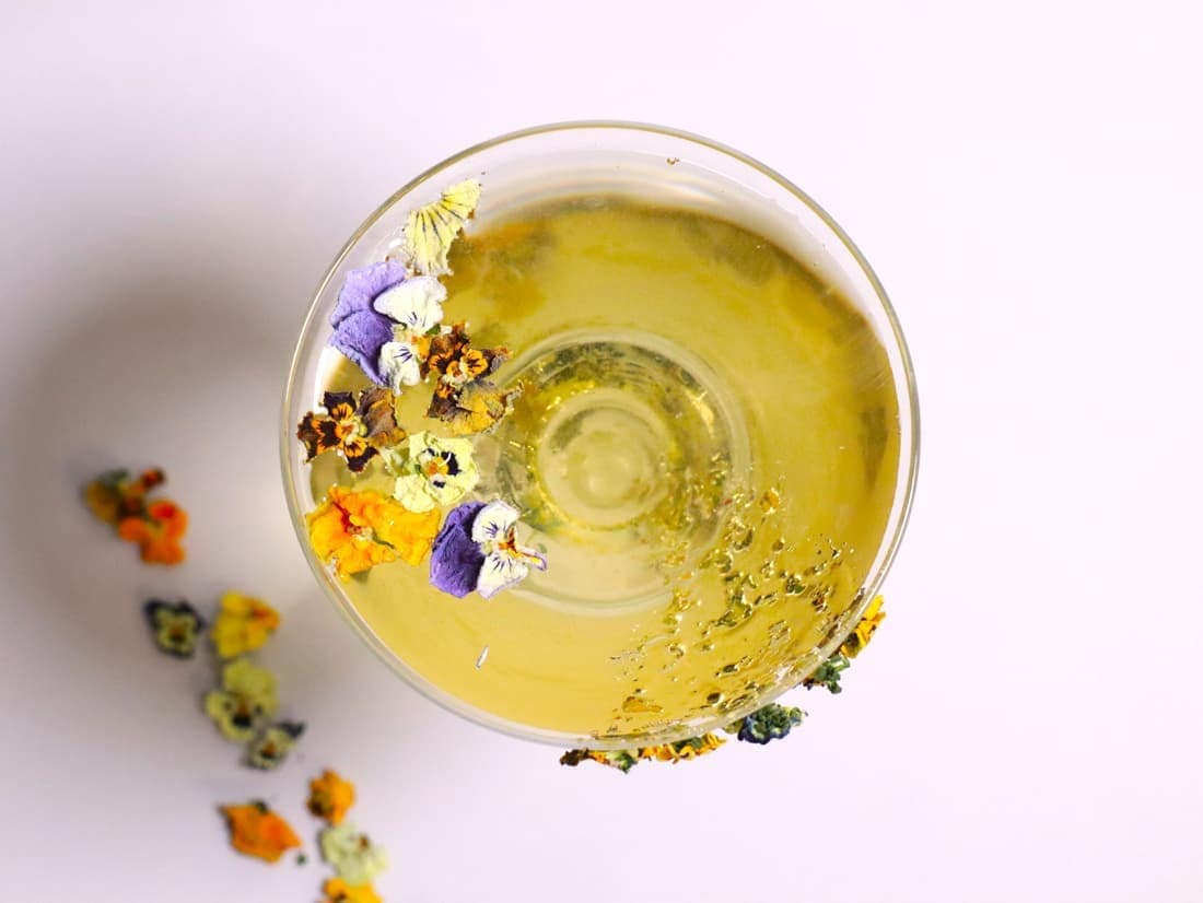 エディブルフラワーティー画像