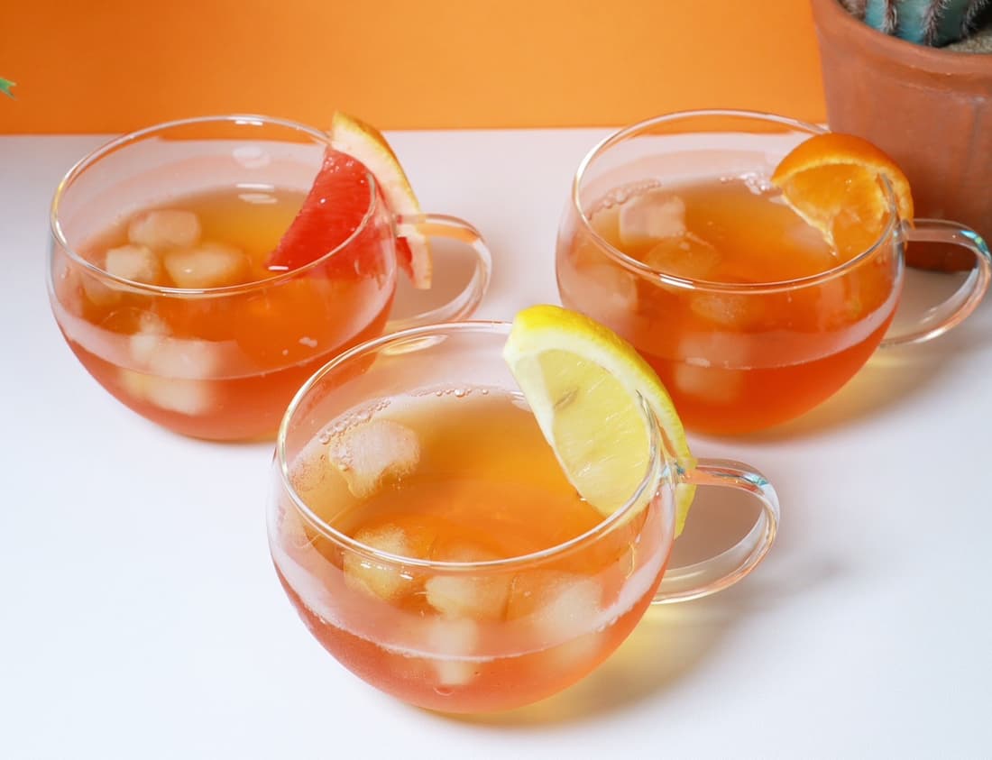 べにふうきにそれぞれの柑橘類を合わせた画像