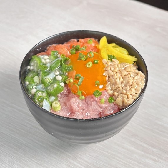 とろ～り月見ばくだん丼