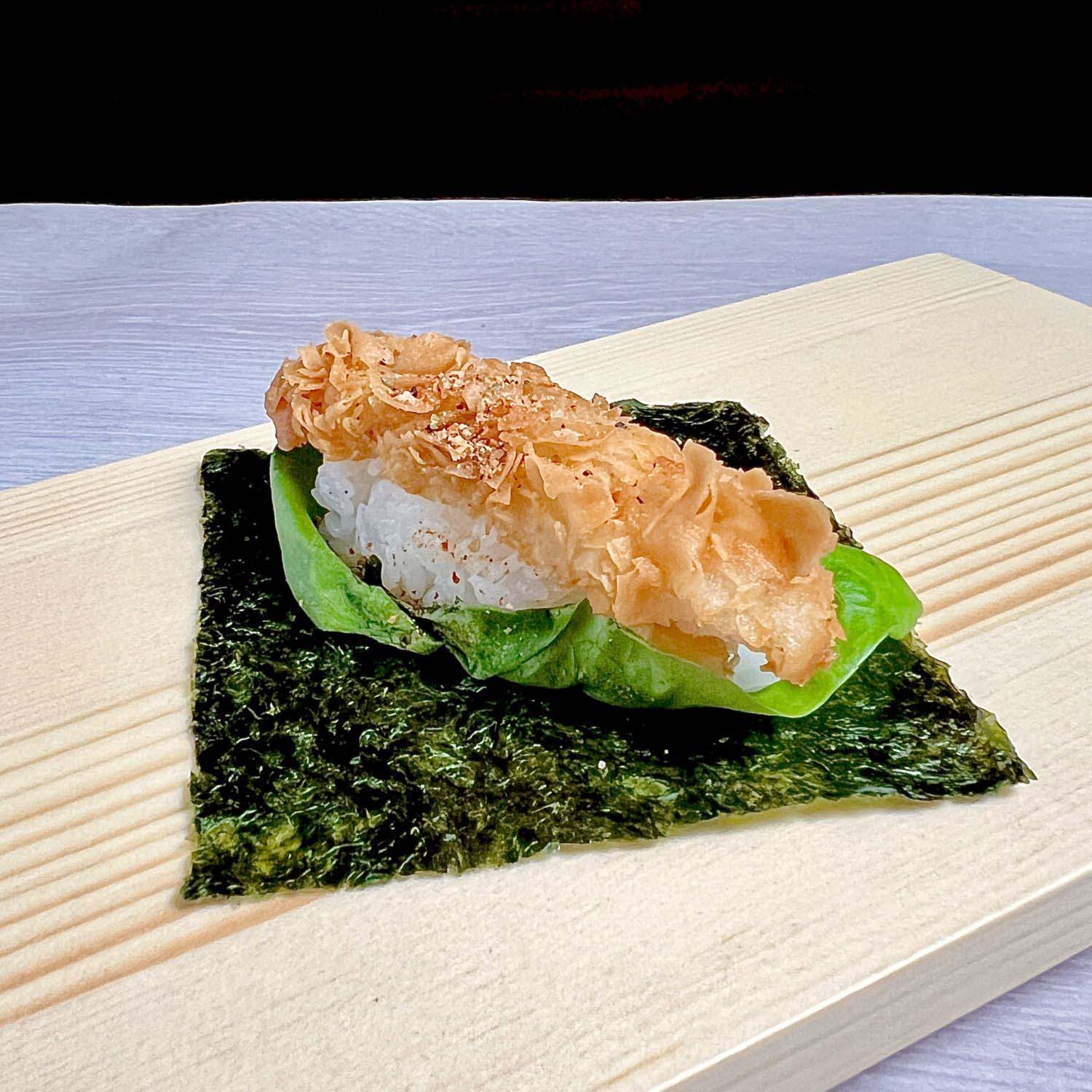 ザクザク海老(スパイス)の手巻き寿司