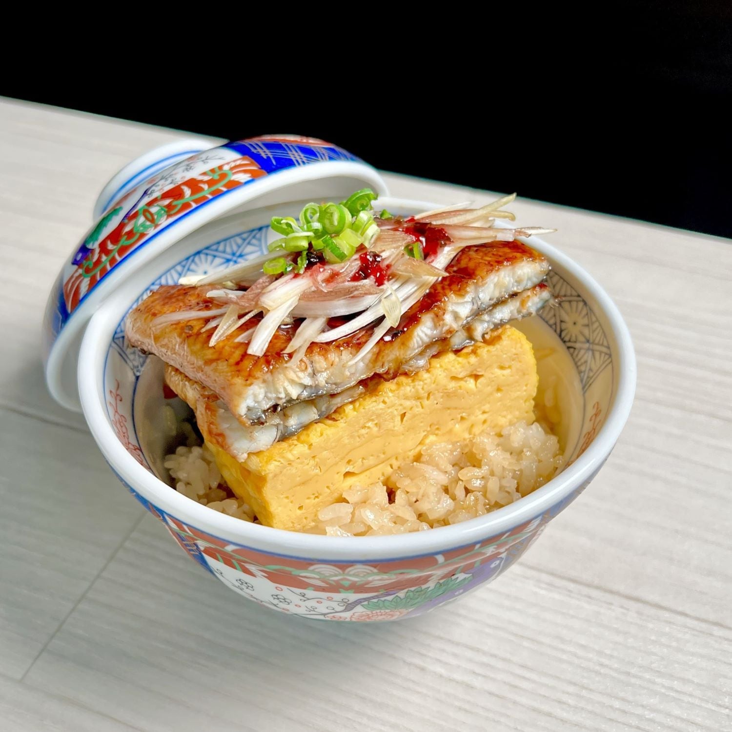 万能梅ソース香るさっぱりうな玉丼