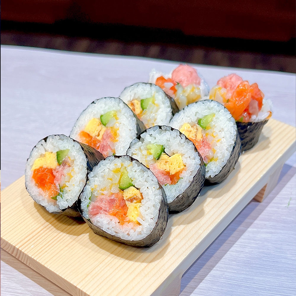 海鮮4種 恵方（たたきまぐろ / サーモン / いか / ししゃも卵）カット