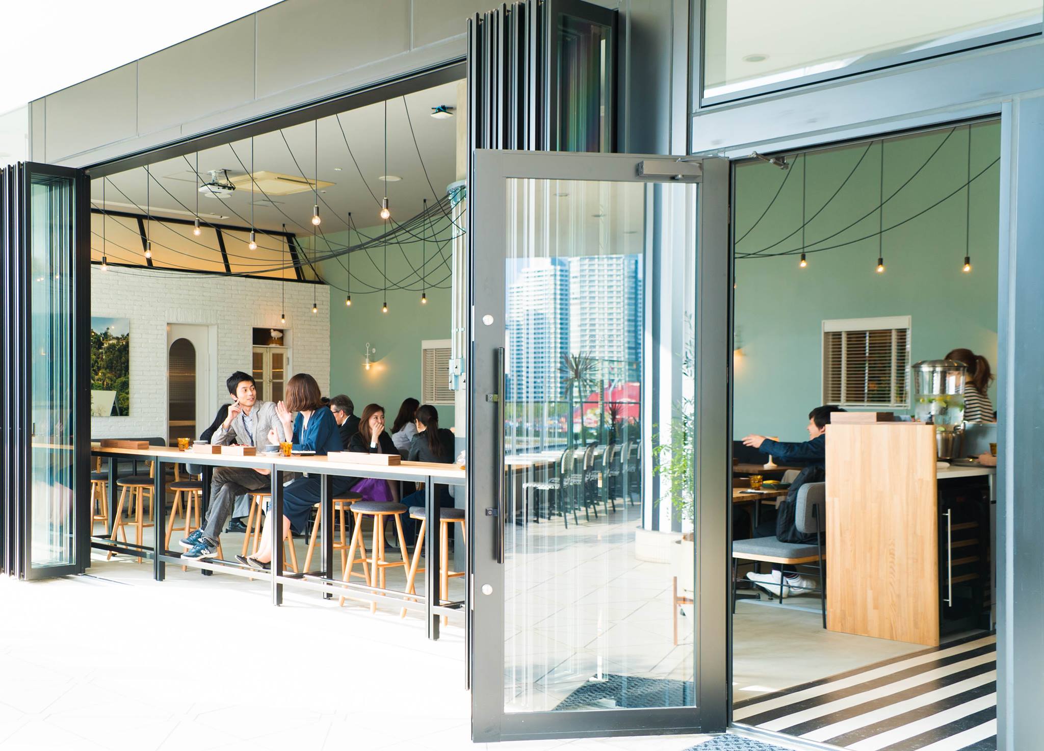 tables cook & LIVING HOUSE 店舗写真