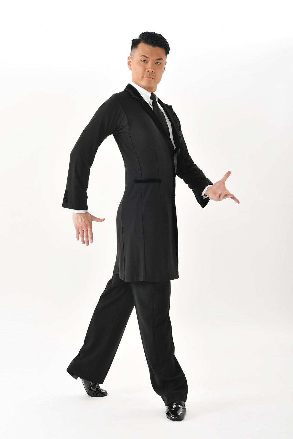 袖口…15cmタカ・ダンスファッション　フロックコート