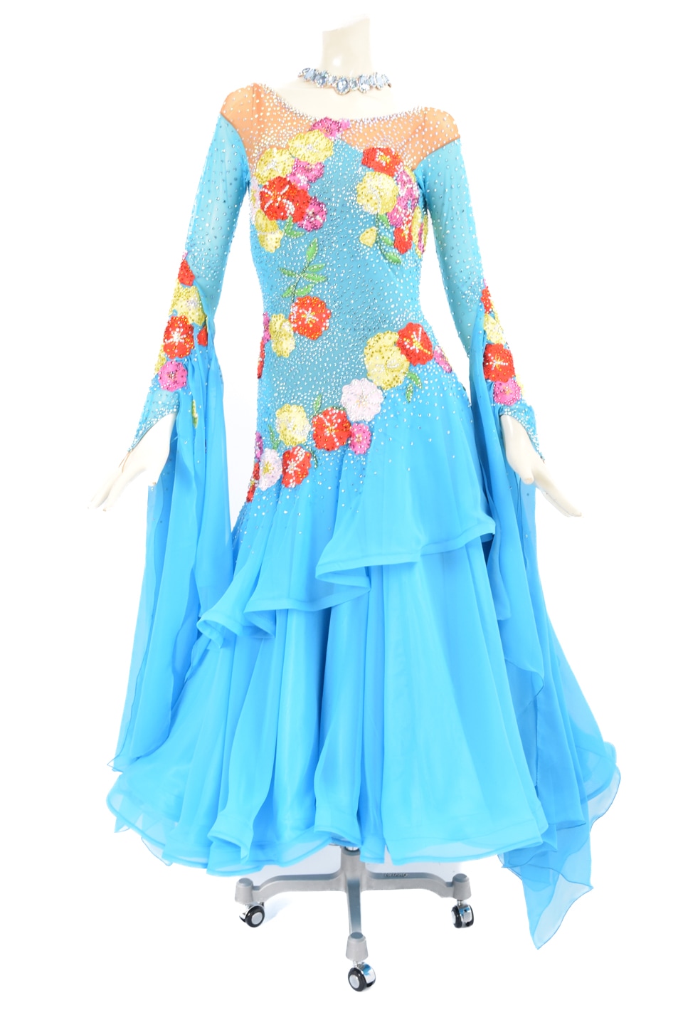 スタンダードドレス✨発表会やダンスパーティーデモにぴったり！ スタンダードドレス ダンスパーティーや発表会、デモに最適