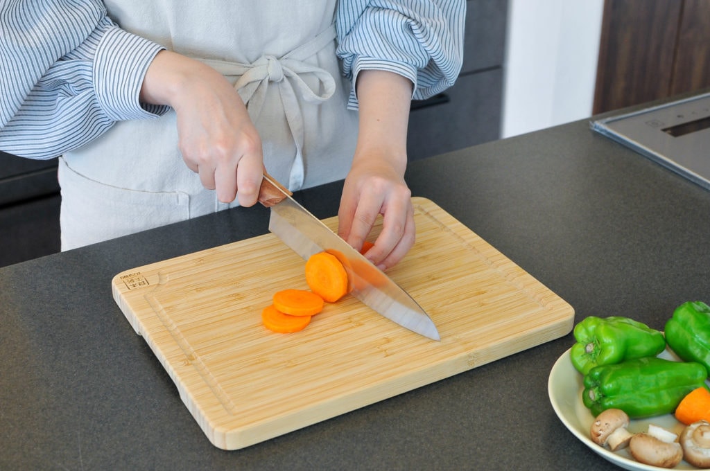 竹製まな板の魅力とお手入れ方法