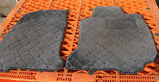 フロアーマットの洗浄：乾燥