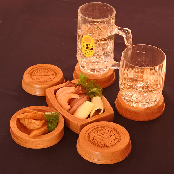 ウイスキーを楽しむコースターセット（樽型）テーブルウェア 