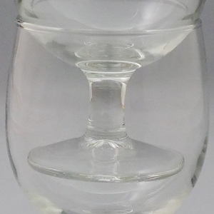 VICRILA / ヴィクリラ / Spain　ワイングラス　スタッキングできる脚付きグラス