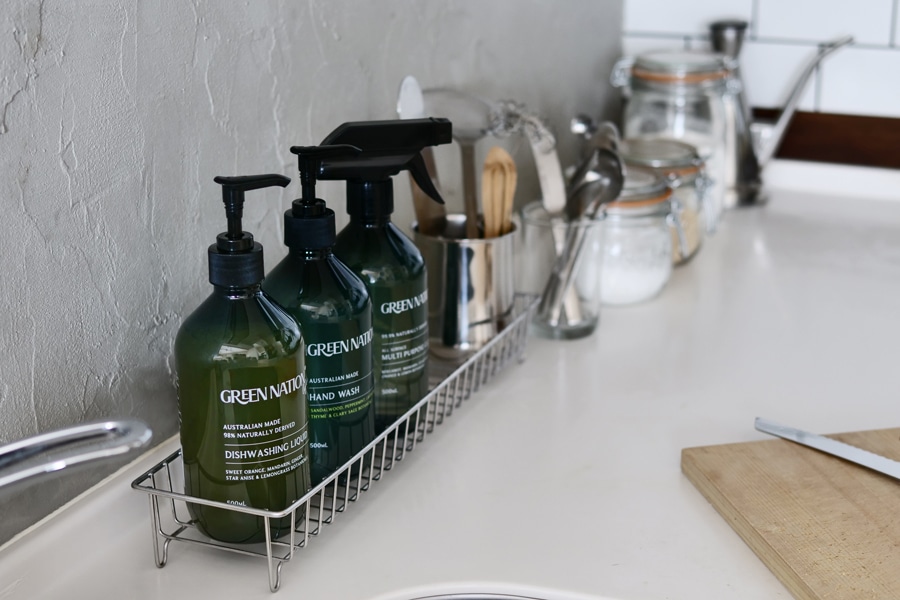 ディッシュウォッシュ（グリーンネーションライフ／GREEN NATION Life）スタイリッシュなボトルの台所用洗剤、キッチン洗剤、食器用洗剤、液体洗剤、液体石鹸、オーガニック。