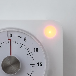 ���쥯�ȥ��˥å������ޡ���Analogue kitchen timer��TFA Dostmann/ �ƥ������ե����˵�����,��ư,�ɥ�����
