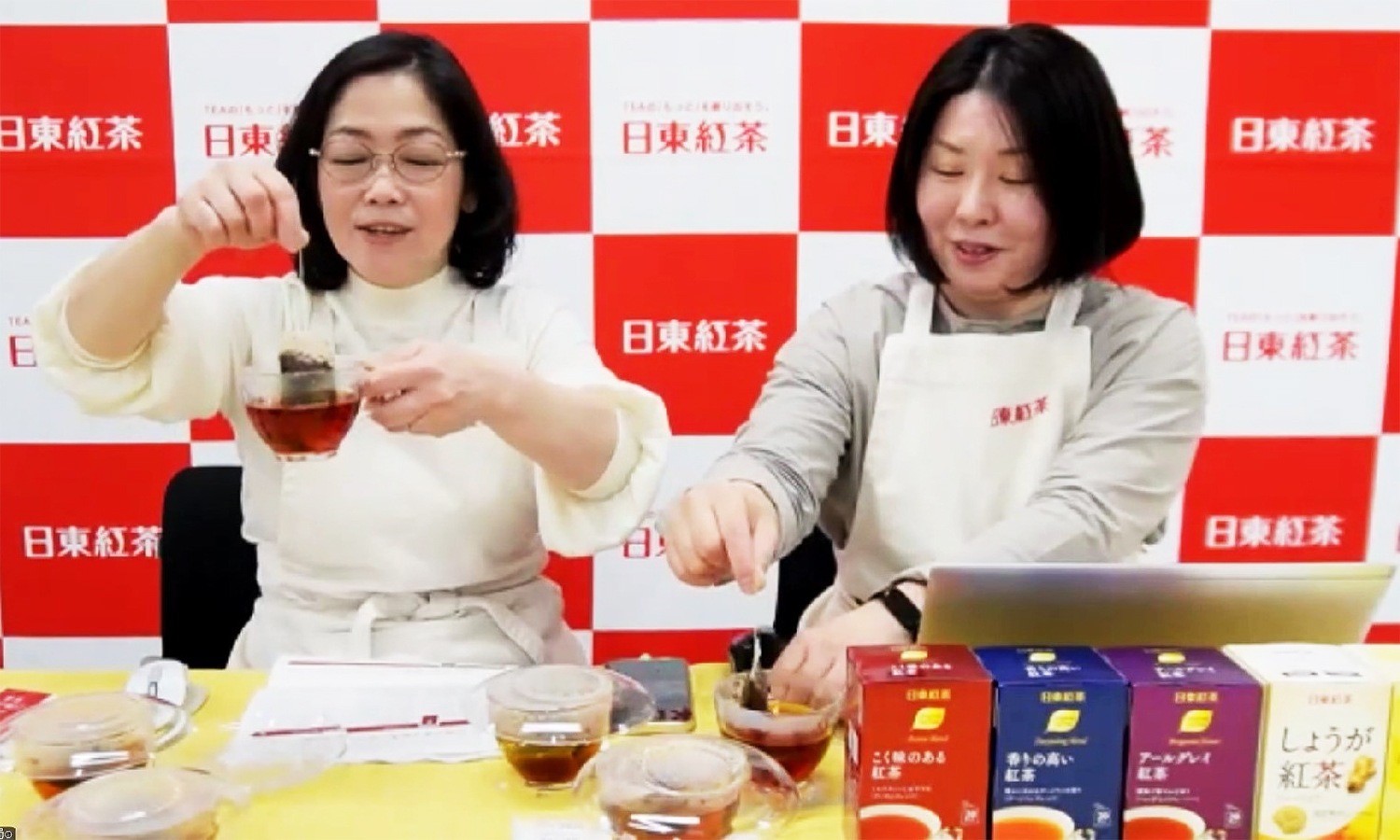 ���٥�Ȥ��ͻҤμ̿�