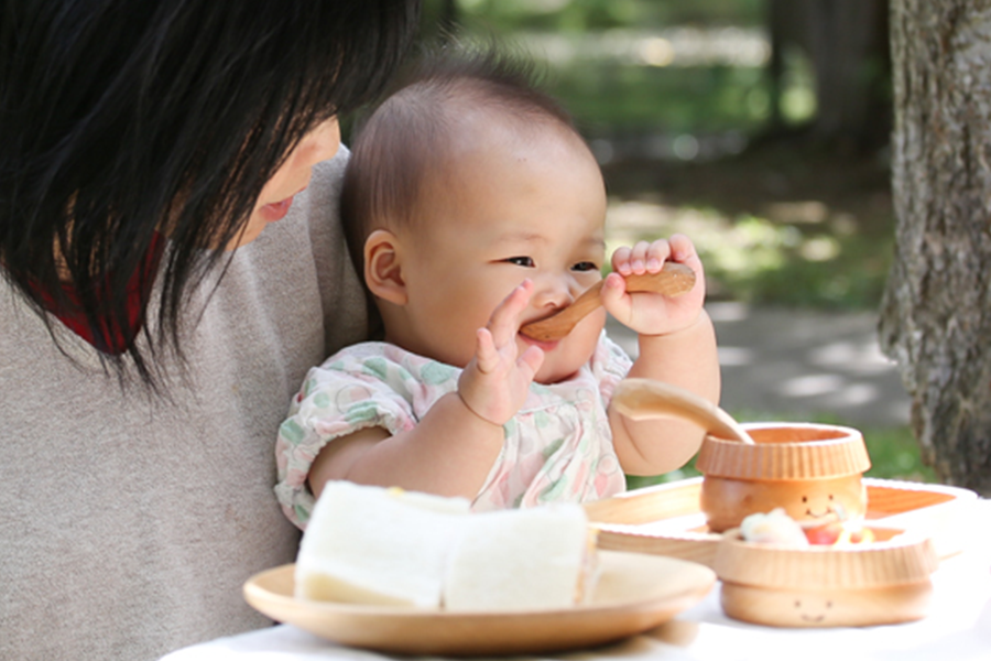 チエモク（札幌市）】もりのともだち 赤ちゃんスプーンセット | 工芸品（20） | 北海道つながるマーケット