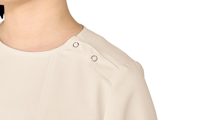 肩口スナップボタンのかぶりタイプ